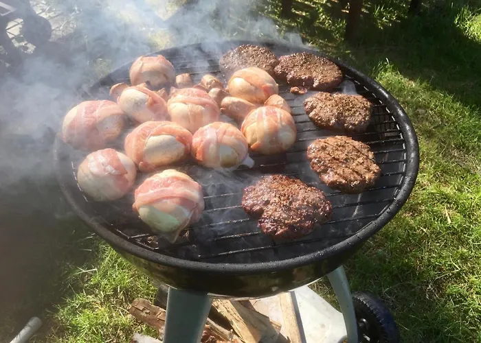 בית כפרי By The Sea